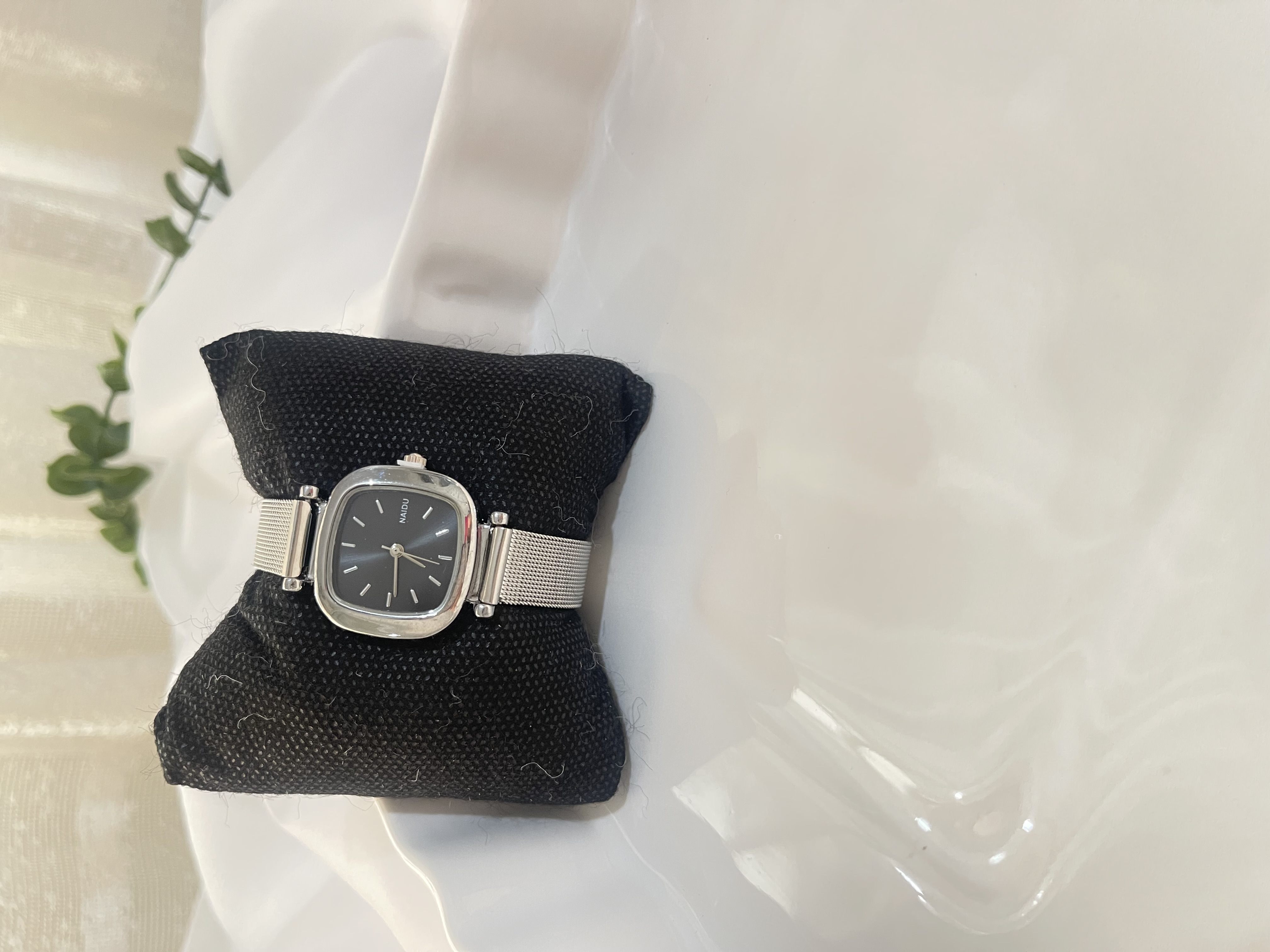 کد 123 ساعت مچی حصیری نایدو