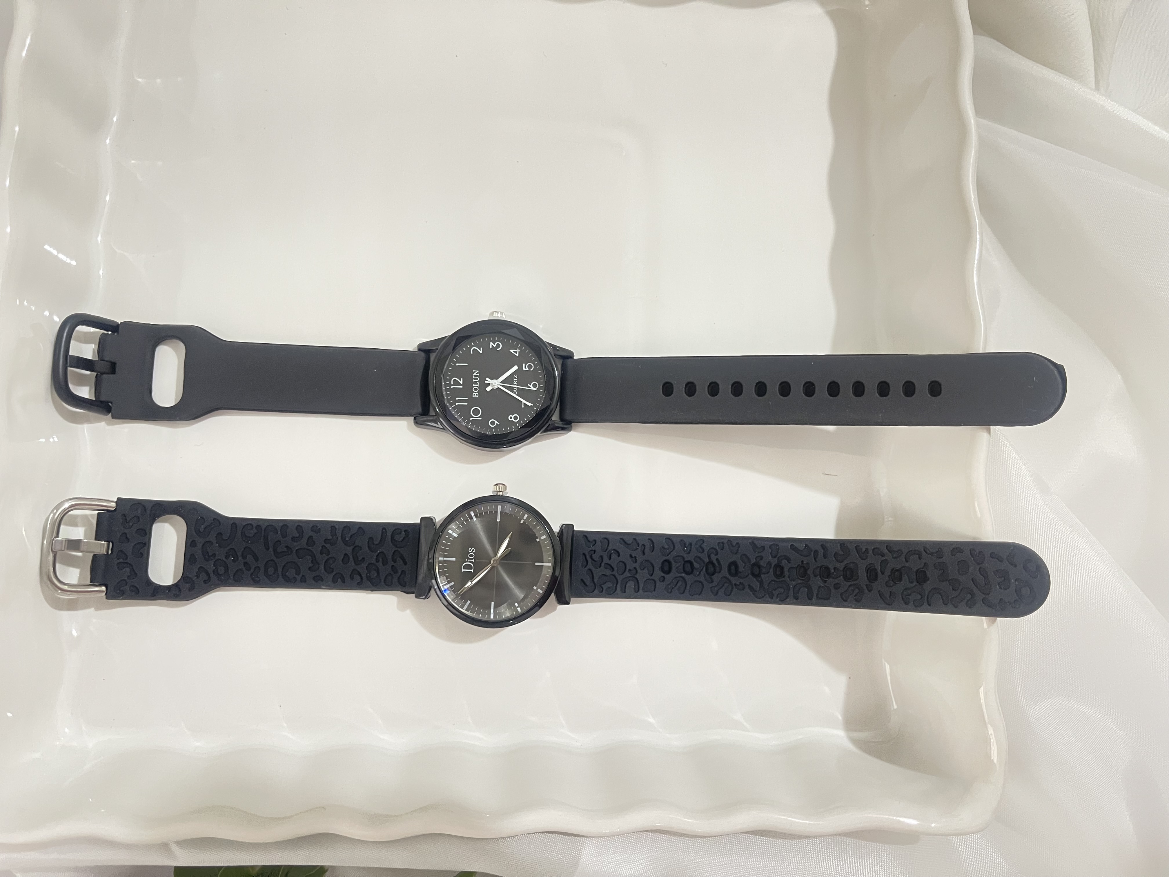 کد 200 ساعت سیلیکونی مشکی